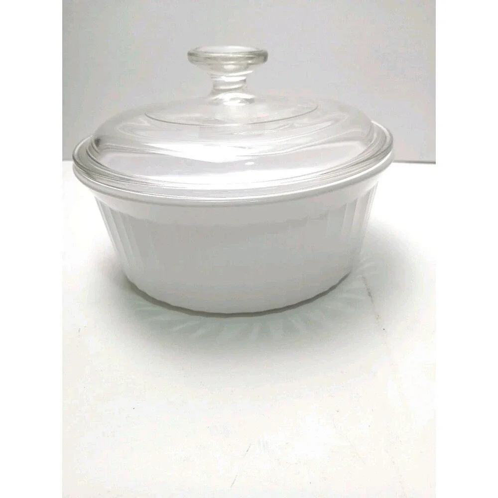 CorningWare French White F-5-B 1.6 Liter Round Casserole Dish with Glass Lid